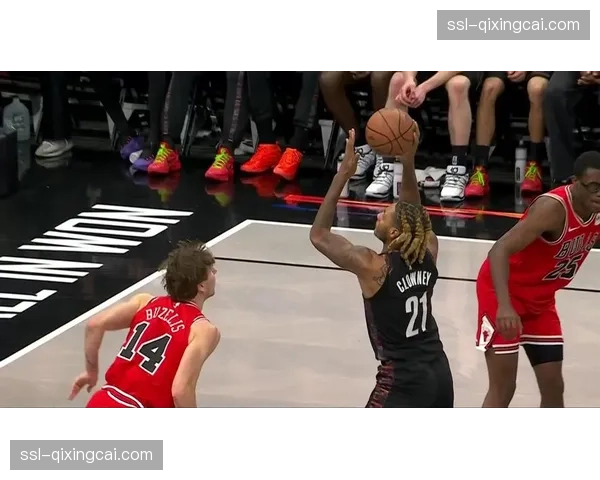 黄蜂131-99狂胜公牛,布泽利斯32分创生涯纪录 黄蜂131-99狂胜公牛,布泽利斯32分创生涯纪录